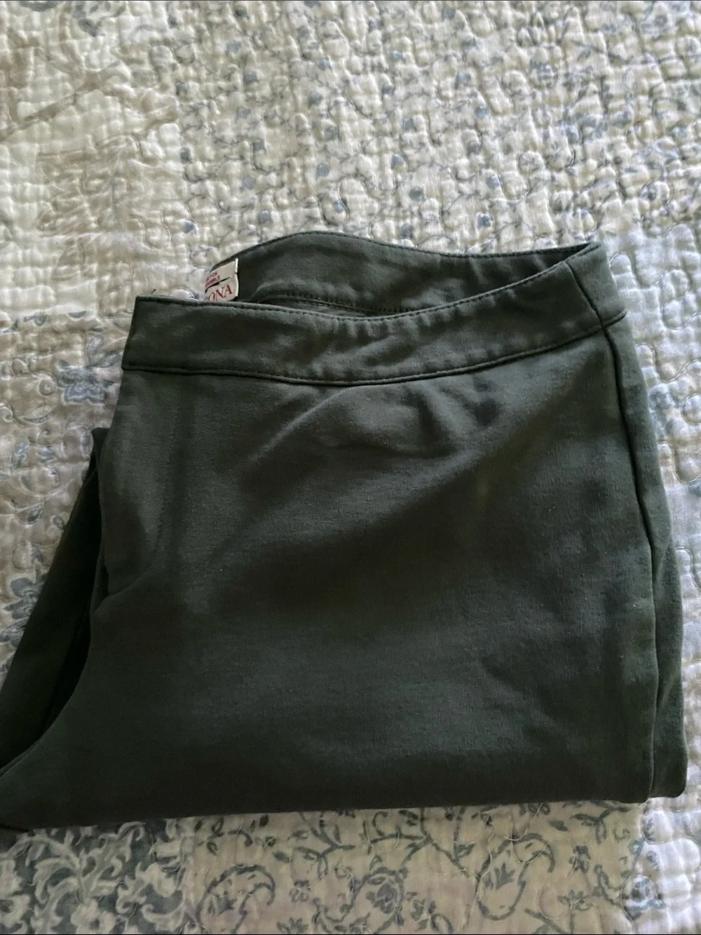 Women capri soft material